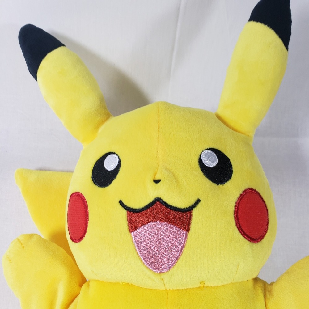 Pokemon Pikachu 12 Inch‎ Interactive Plush Toy Yellow PKW2365 2021 Nintendo - Picture 6 of 13